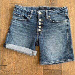 Lucky Brand Medium Blue Button-Fly The Roll Up Denim Shorts Women’s Size 2